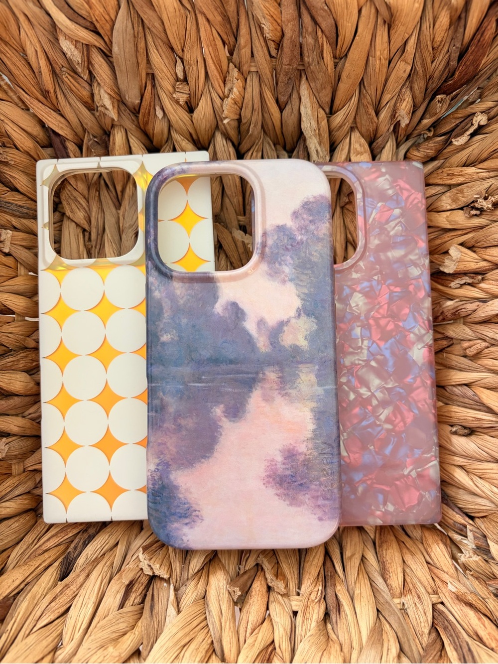 Set of 3 iPhone 16 pro cases - 1 Casely